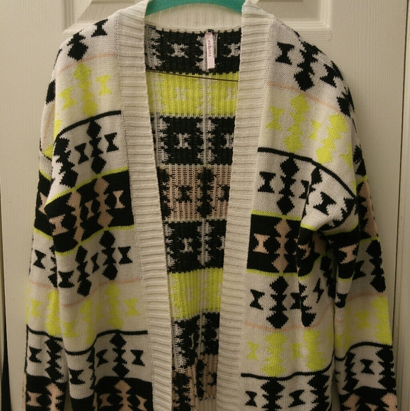 Ekklesia Sweaters - Ekklesia Triangle Tribal Cardigan Sweater